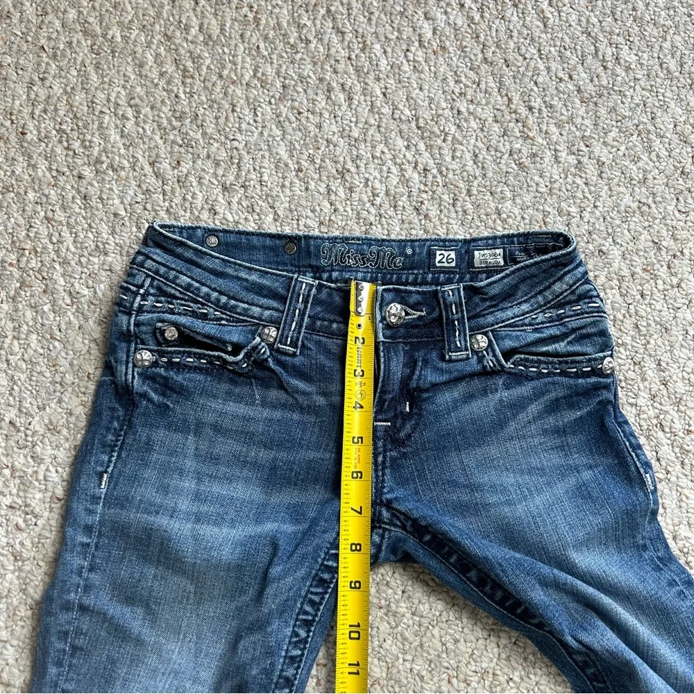 Miss Me Blue Bermuda Jean Shorts Womens 26 JW5306M Dark Wash 12" Inseam Slim - Picture 8 of 11